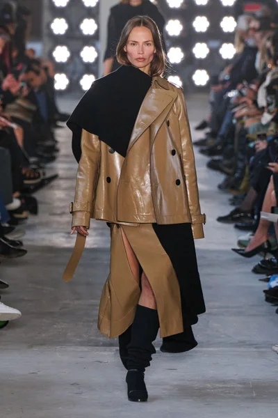 Look 40